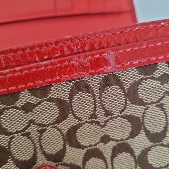 Coach Legacy Wallet Medium Bifold Red Beige Vintage Folding Signature - Picture 9 of 13